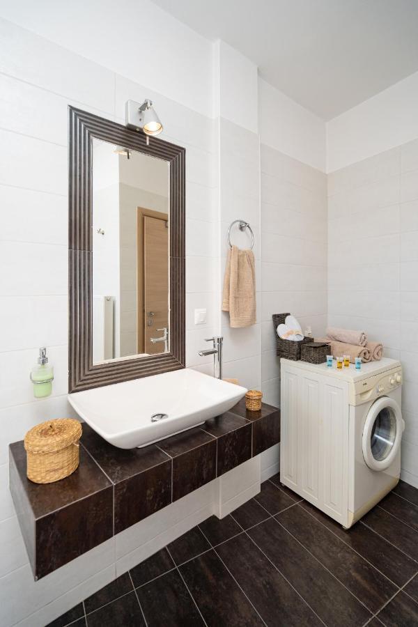 Mira Sitia Luxury Apartment Eksteriør billede